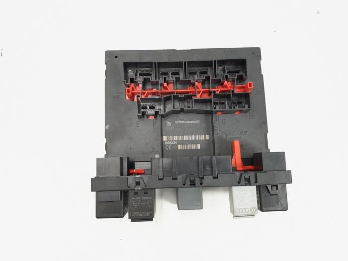 Gebruikte Bodycontrol Module Volkswagen Passat Variant (3C5) 2.0 TDI 16V 140 Prijs € 27,50 Margeregeling aangeboden door GEJO Revisie & Onderdelen BV