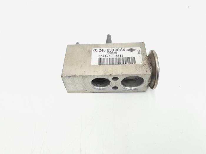 Gebruikte Airco expansieklep Mercedes A (W176) 2.0 A-250 Turbo 16V Prijs € 22,00 Margeregeling aangeboden door GEJO Revisie & Onderdelen BV