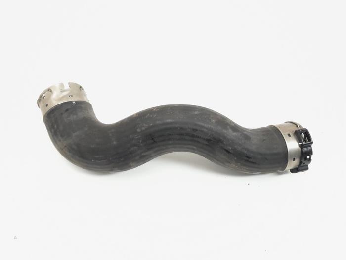 Gebruikte Turboslang Mercedes A (W176) 2.0 A-250 Turbo 16V Prijs € 20,00 Margeregeling aangeboden door GEJO Revisie & Onderdelen BV