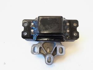 Gebruikte Motorsteun Volkswagen Golf V (1K1) 2.0 GTI 16V Prijs € 4,00 Margeregeling aangeboden door GEJO Revisie & Onderdelen BV