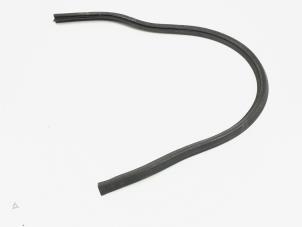 Gebruikte Paravan Volkswagen Golf V (1K1) 2.0 GTI 16V Prijs € 9,00 Margeregeling aangeboden door GEJO Revisie & Onderdelen BV