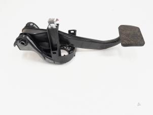 Gebruikte Rempedaal Mercedes C Estate (S204) 2.2 C-200 CDI 16V . Prijs € 14,00 Margeregeling aangeboden door GEJO Revisie & Onderdelen BV