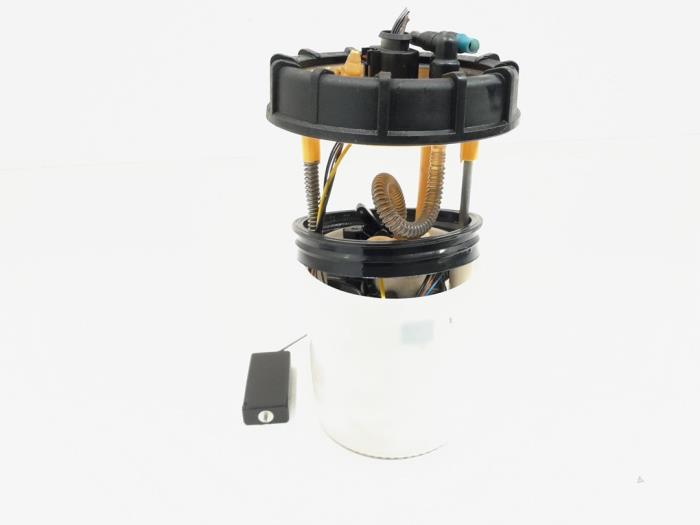 Gebruikte Benzinepomp Volkswagen Polo V (6R) 1.6 TDI 16V 105 Prijs € 54,00 Margeregeling aangeboden door GEJO Revisie & Onderdelen BV