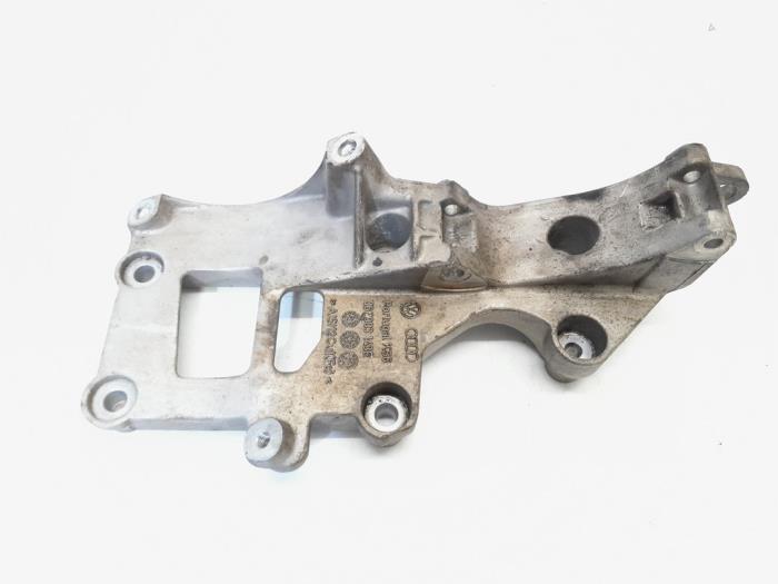 Gebruikte Dynamosteun boven Volkswagen Golf V (1K1) 2.0 GTI 16V Prijs € 16,00 Margeregeling aangeboden door GEJO Revisie & Onderdelen BV