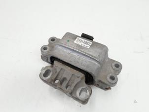 Gebruikte Motorrubber Volkswagen Scirocco (137/13AD) 1.4 TSI 122 16V Prijs € 4,00 Margeregeling aangeboden door GEJO Revisie & Onderdelen BV