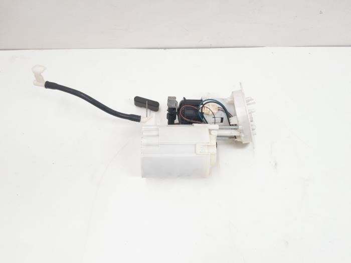 Gebruikte Benzinepomp Audi A4 (B8) 1.8 TFSI 16V Prijs € 35,00 Margeregeling aangeboden door GEJO Revisie & Onderdelen BV