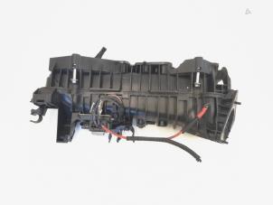 Gebruikte Inlaatspruitstuk BMW 3 serie Touring (E91) 318d 16V Prijs € 107,00 Margeregeling aangeboden door GEJO Revisie & Onderdelen BV