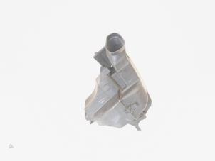 Gebruikte Luchtfilterhuis BMW 3 serie (E46/4) 316i Prijs € 31,00 Margeregeling aangeboden door GEJO Revisie & Onderdelen BV