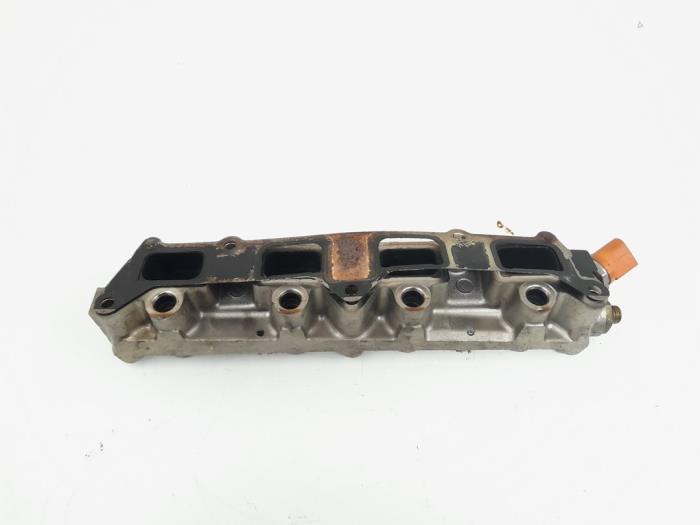 Gebruikte Common rail (Injectie) Volkswagen Golf VI (5K1) 1.4 TSI 122 16V Prijs € 31,00 Margeregeling aangeboden door GEJO Revisie & Onderdelen BV