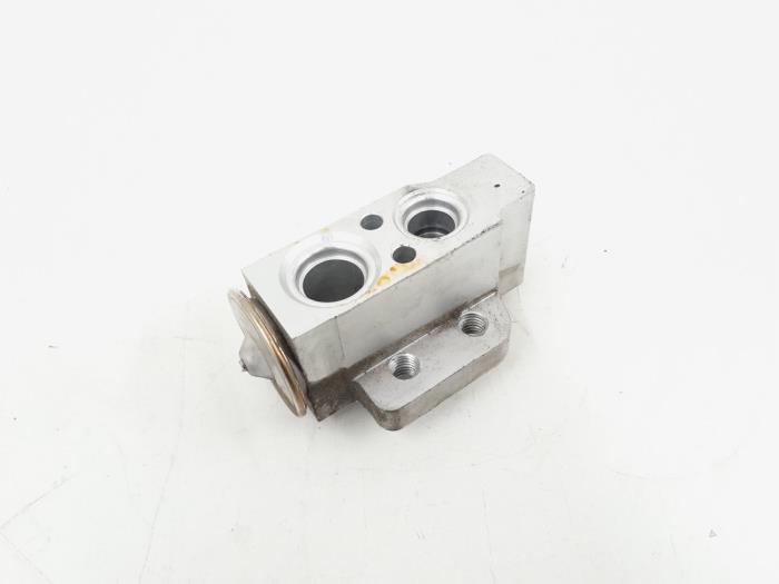 Gebruikte Airco expansieklep Volkswagen Golf VI (5K1) 1.4 16V Prijs € 9,00 Margeregeling aangeboden door GEJO Revisie & Onderdelen BV