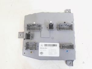 Gebruikte Sam module Mercedes C Estate (S205) C-180 BlueTEC, C-180 d 1.6 16V Prijs € 49,00 Margeregeling aangeboden door GEJO Revisie & Onderdelen BV