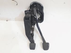 Gebruikte Pedalen Set Mercedes C Estate (S205) C-180 BlueTEC, C-180 d 1.6 16V Prijs € 60,00 Margeregeling aangeboden door GEJO Revisie & Onderdelen BV