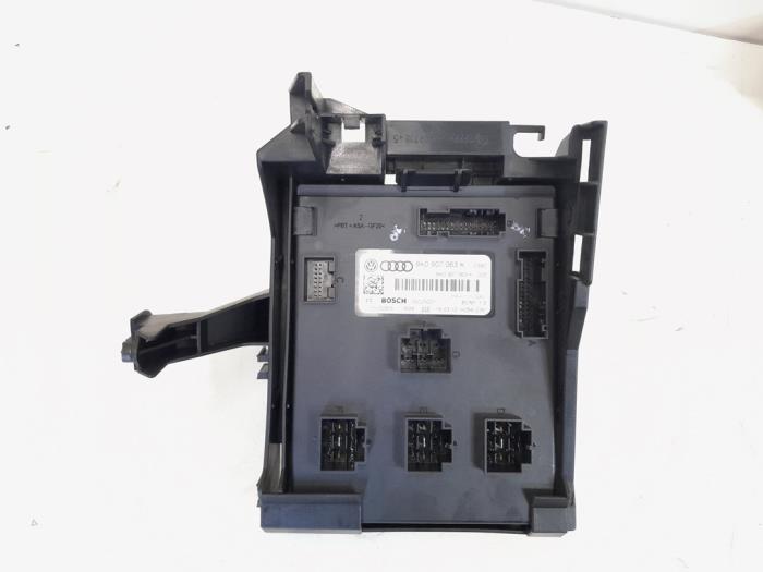 Gebruikte Module Bodycontrol Audi A4 (B8) 2.0 TDI 16V Prijs € 54,00 Margeregeling aangeboden door GEJO Revisie & Onderdelen BV