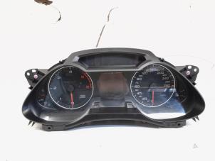 Gebruikte Tellerklok Audi A4 Avant (B8) 2.0 TDI 16V Prijs € 65,00 Margeregeling aangeboden door GEJO Revisie & Onderdelen BV