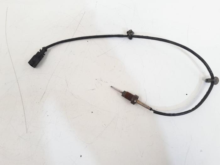 Gebruikte Uitlaat temperatuursensor Audi A4 Avant (B8) 2.0 TDI 16V Prijs € 24,95 Margeregeling aangeboden door GEJO Revisie & Onderdelen BV