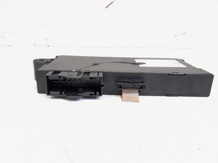 Computer Body Control van een BMW 3 serie (E90) 318d 16V 2009