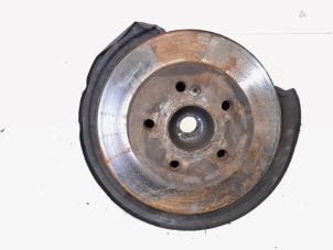 Gebruikte Fusee rechts-achter Mercedes C Estate (S204) 2.2 C-200 CDI 16V . Prijs € 8,00 Margeregeling aangeboden door GEJO Revisie & Onderdelen BV