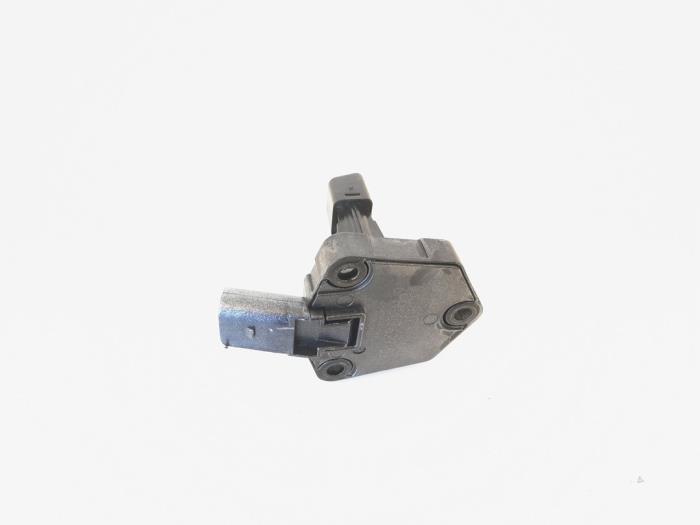 Gebruikte Oliepeil sensor Seat Leon (5FB) 1.6 TDI 16V Prijs € 8,00 Margeregeling aangeboden door GEJO Revisie & Onderdelen BV