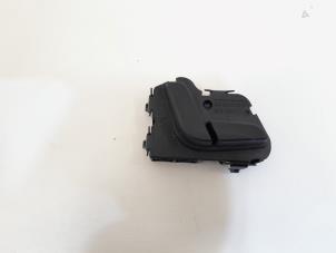 Gebruikte Schakelaar Stoelverstelling Mercedes C Estate (S204) 2.2 C-200 CDI 16V . Prijs € 10,00 Margeregeling aangeboden door GEJO Revisie & Onderdelen BV