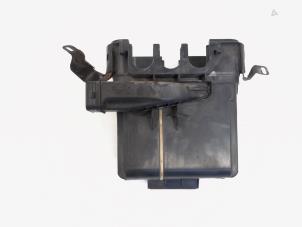 Gebruikte Luchtfilterhuis BMW 5 serie (F10) 525d 24V Prijs € 49,95 Margeregeling aangeboden door GEJO Revisie & Onderdelen BV