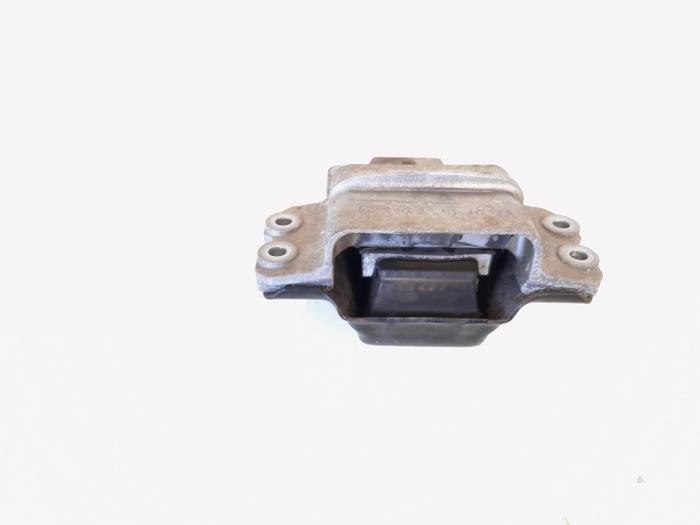 Gebruikte Versnellingsbak Steun Audi TT (8J3) 1.8 TFSI 16V Prijs € 4,00 Margeregeling aangeboden door GEJO Revisie & Onderdelen BV