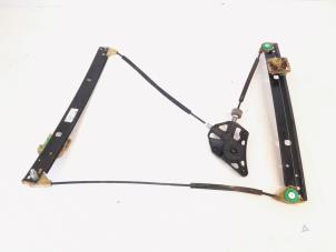 Gebruikte Raammechaniek 4Deurs links-voor Audi Q3 (8UB/8UG) 2.0 TDI 16V 140 Quattro Prijs € 19,00 Margeregeling aangeboden door GEJO Revisie & Onderdelen BV