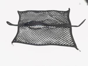 Gebruikte Bagagenet Volkswagen Golf V (1K1) 2.0 GTI 16V Prijs € 18,95 Margeregeling aangeboden door GEJO Revisie & Onderdelen BV