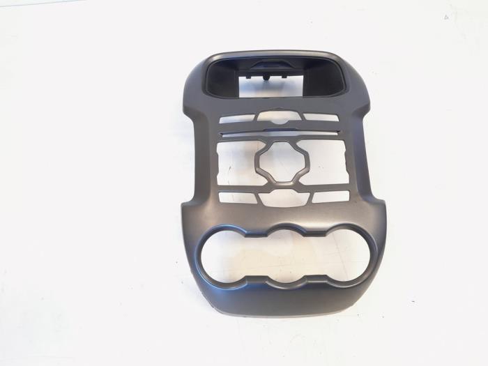 Ford Ranger Radio omlijstingen voorraad Onderdelenlijn.nl
