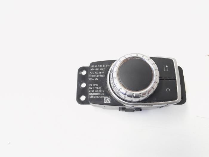 Gebruikte Bediening boordcomputer Mercedes B (W246/W242) 2.0 B-200 NGD 16V Prijs € 23,00 Margeregeling aangeboden door GEJO Revisie & Onderdelen BV