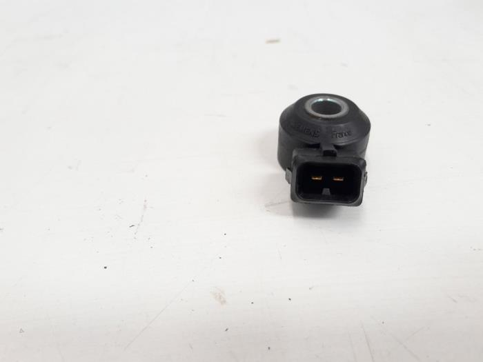 Pingelsensor van een Mercedes-Benz B (W246) 2.0 B-200 NGD 16V 2014