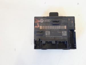 Gebruikte Centrale Deurvergrendelings Module Audi A8 (D4) 4.2 TDI V8 32V Quattro Prijs € 27,95 Margeregeling aangeboden door GEJO Revisie & Onderdelen BV