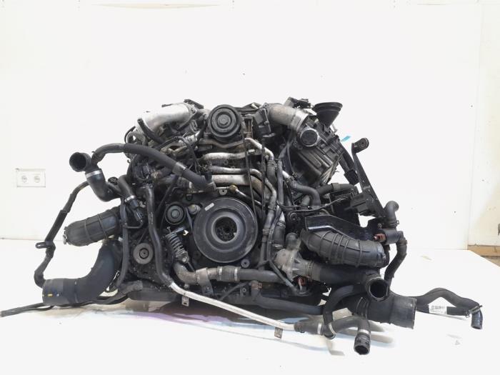 Motor van een Audi A8 (D4) 4.2 TDI V8 32V Quattro 2011