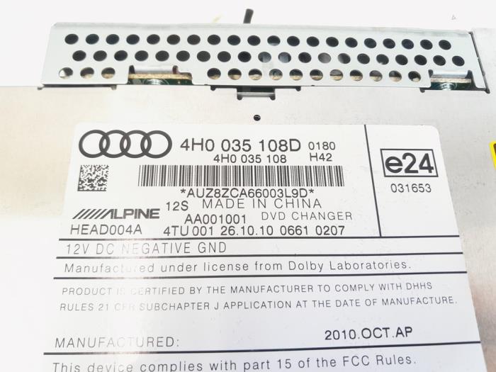 CD Wisselaar van een Audi A8 (D4) 4.2 TDI V8 32V Quattro 2011
