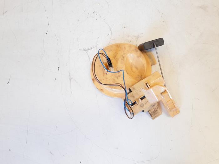 Gebruikte Tank element Pomp Audi A8 (D4) 4.2 TDI V8 32V Quattro Prijs € 47,50 Margeregeling aangeboden door GEJO Revisie & Onderdelen BV