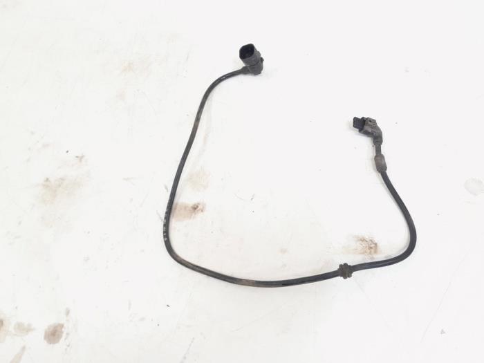 Gebruikte Handrem Kabel Mercedes CLA (117.3) 1.5 CLA-180 CDI, 180 d 16V Prijs € 15,00 Margeregeling aangeboden door GEJO Revisie & Onderdelen BV
