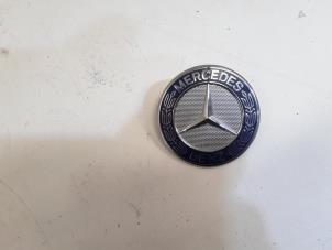 Gebruikte Embleem Mercedes CLA (117.3) 1.5 CLA-180 CDI, 180 d 16V Prijs € 18,00 Margeregeling aangeboden door GEJO Revisie & Onderdelen BV
