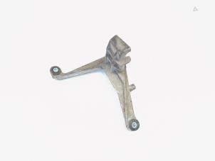 Gebruikte Steun (diversen) Volkswagen Transporter T5 2.0 TDI DRF Prijs € 10,00 Margeregeling aangeboden door GEJO Revisie & Onderdelen BV