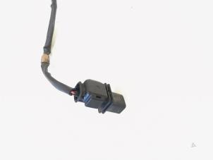 Lambda Sonde van een Volkswagen Transporter T5 2.0 TDI DRF 2011