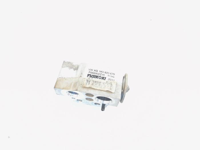 Gebruikte Airco expansieklep Volkswagen Scirocco (137/13AD) 1.4 TSI 122 16V Prijs € 9,00 Margeregeling aangeboden door GEJO Revisie & Onderdelen BV