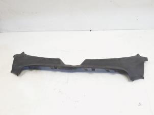 Gebruikte Afdekplaat diversen Audi A6 Avant (C6) 2.0 T FSI 16V Prijs € 18,00 Margeregeling aangeboden door GEJO Revisie & Onderdelen BV