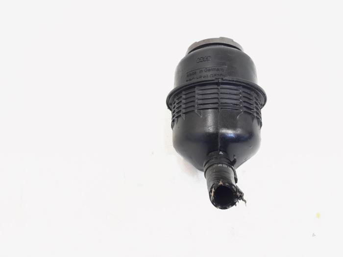 Gebruikte Servo Oliereservoir Audi A4 Avant (B8) 3.0 TDI V6 24V Quattro Prijs € 16,00 Margeregeling aangeboden door GEJO Revisie & Onderdelen BV