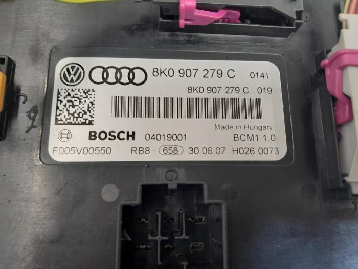 Computer Body Control van een Audi A5 (8T3) 3.0 TDI V6 24V Quattro 2007