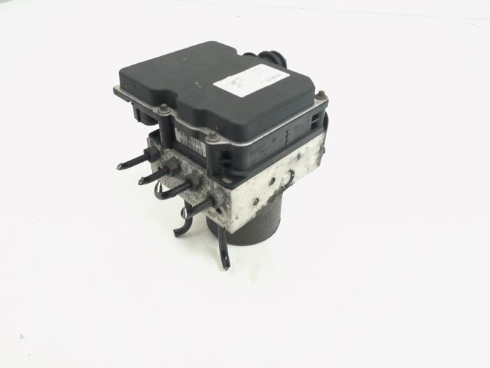 Gebruikte ABS Pomp Audi A5 (8T3) 3.0 TDI V6 24V Quattro Prijs € 165,00 Margeregeling aangeboden door GEJO Revisie & Onderdelen BV