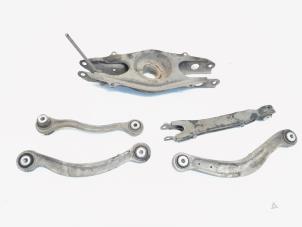 Gebruikte Draagarm set Mercedes E (C207) E-350 CDI V6 24V Prijs € 40,00 Margeregeling aangeboden door GEJO Revisie & Onderdelen BV