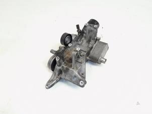 Gebruikte Oliefilterhuis Audi A4 Avant (B8) 1.8 TFSI 16V Prijs € 29,00 Margeregeling aangeboden door GEJO Revisie & Onderdelen BV