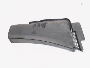 Gebruikte Afdekplaat diversen Audi A4 Avant (B8) 1.8 TFSI 16V Prijs € 25,00 Margeregeling aangeboden door GEJO Revisie & Onderdelen BV