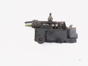 Gebruikte Luchtvering module Landrover Range Rover Sport (LS) 2.7 TDV6 24V Prijs € 39,95 Margeregeling aangeboden door GEJO Revisie & Onderdelen BV