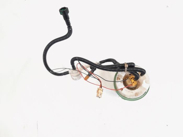 Gebruikte Tank element Pomp Landrover Range Rover Sport (LS) 2.7 TDV6 24V Prijs € 125,00 Margeregeling aangeboden door GEJO Revisie & Onderdelen BV