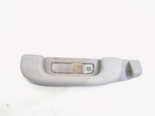 Gebruikte Handgreep Mercedes ML II (164/4JG) 3.0 ML-280 CDI 4-Matic V6 24V Prijs € 7,00 Margeregeling aangeboden door GEJO Revisie & Onderdelen BV