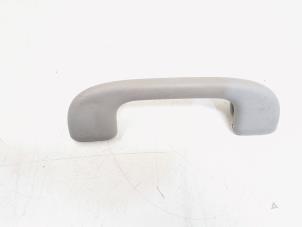 Gebruikte Handgreep Mercedes ML II (164/4JG) 3.0 ML-280 CDI 4-Matic V6 24V Prijs € 7,00 Margeregeling aangeboden door GEJO Revisie & Onderdelen BV